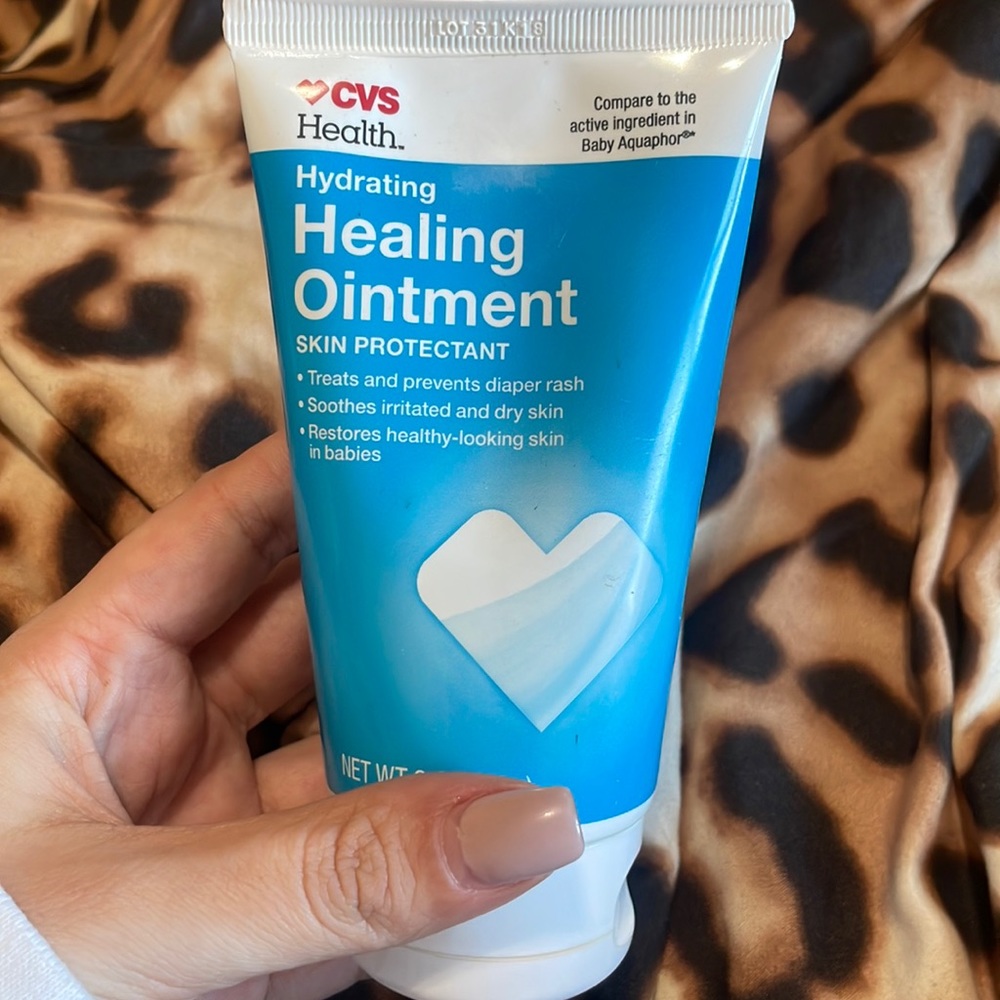 Hydrating healing ointment